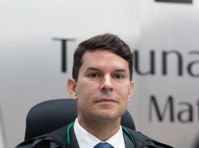 Aprovado por unanimidade na ALMT, Alisson Alencar toma posse como conselheiro do TCE-MT às 14h desta terça-feira,23