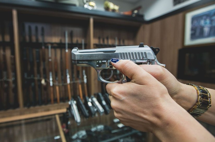 TJ/MT declara inconstitucionalidade lei estadual sobre porte de armas para atiradores e colecionadores