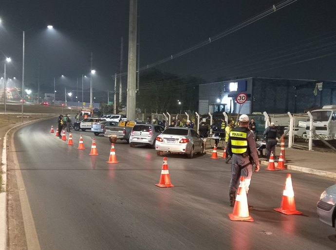 Operação Lei Seca resulta em nove motoristas presos na madrugada deste domingo em Cuiabá