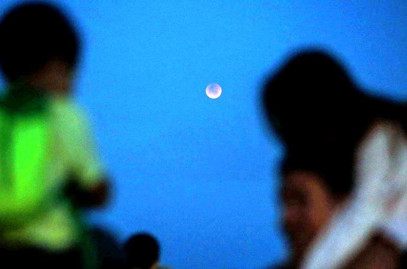 Eclipse lunar terá Lua de Sangue na madrugada desta terça-feira