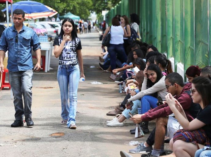 Pesquisa aponta que 28% dos jovens não voltarão às aulas após pandemia