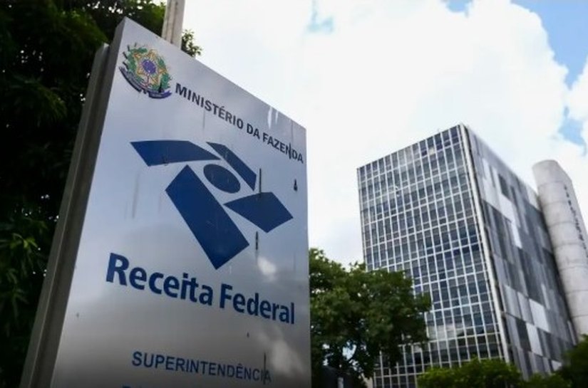 Arrecadação federal em outubro fecha com maior resultado em 30 anos