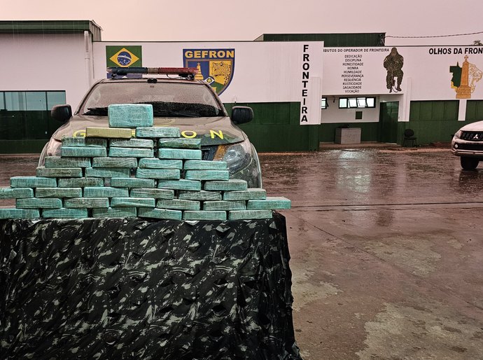 Gefron apreende 40 quilos de pasta-base e gera prejuízo de R$ 720 mil às facções criminosas
