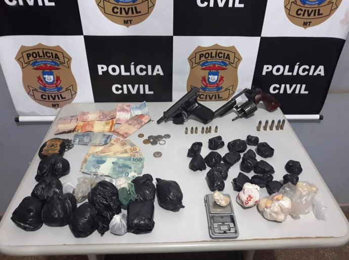 Operação desarticula Comando Vermelho e apreende drogas, veículos, armas e munições em Juína