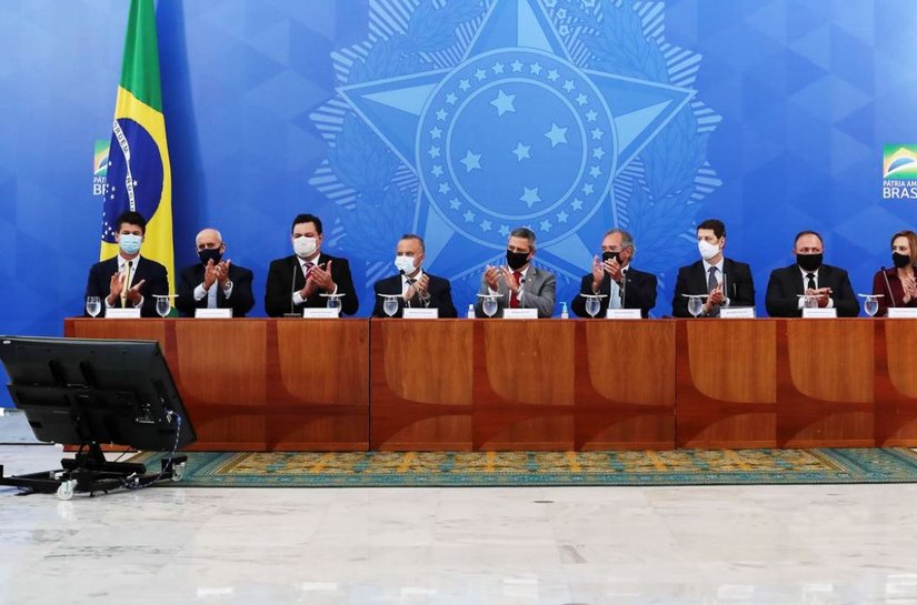 Bolsonaro sanciona lei do novo Marco Legal do Saneamento Básico