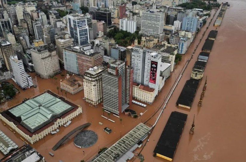 Em meio a temor de nova cheia histórica, nível do Guaíba sobe a 4,71 metros