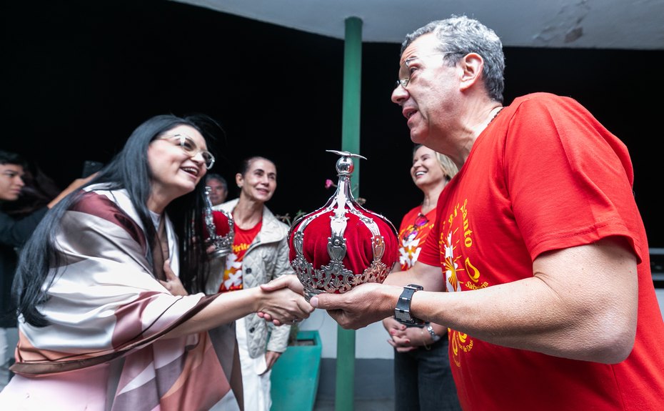 Prefeitura de Cuiabá recebe festeiros da Festa do Senhor Divino Espírito Santo