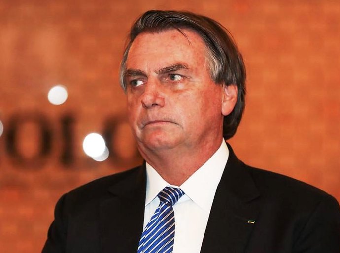 PF abre inquérito contra Bolsonaro para apurar prevaricação