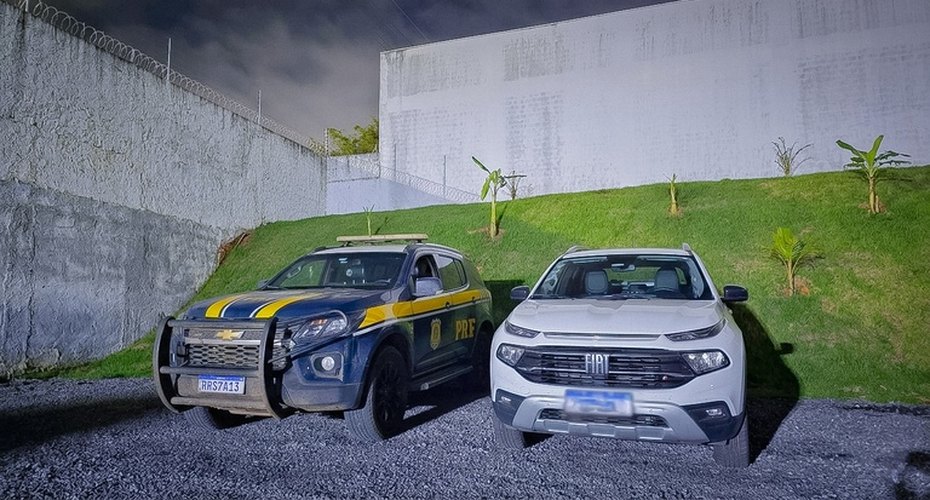 PRF recupera veículo furtado de locadora na BR-163 em Sorriso,MT