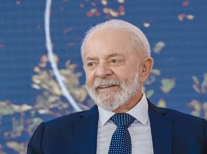 Lula fará novo procedimento para bloquear sangramento no cérebro, diz boletim