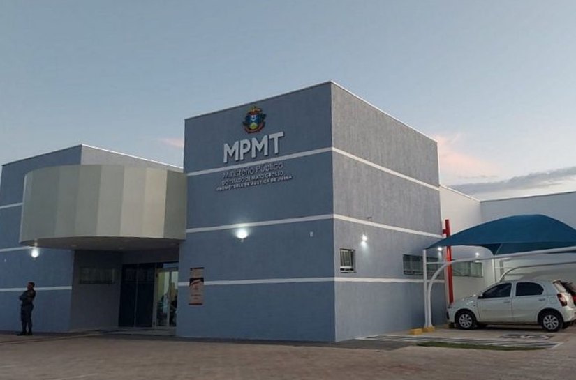 MP propõe ação contra o Estado após presos comandarem crimes