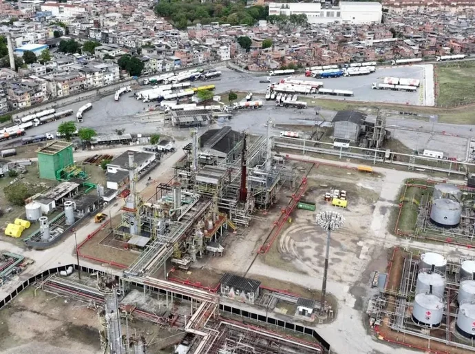 Empresa do ramo de combustível é alvo de megaoperação por fraude bilionária