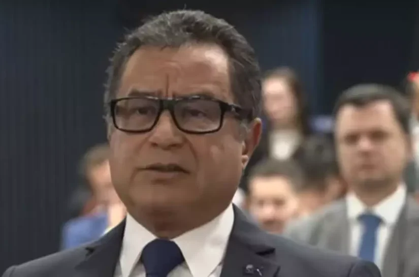 Ex-comandante da Marinha confirma reuniões com Bolsonaro, mas nega 'minuta' ou ter colocado tropas 'à disposição' do golpe
