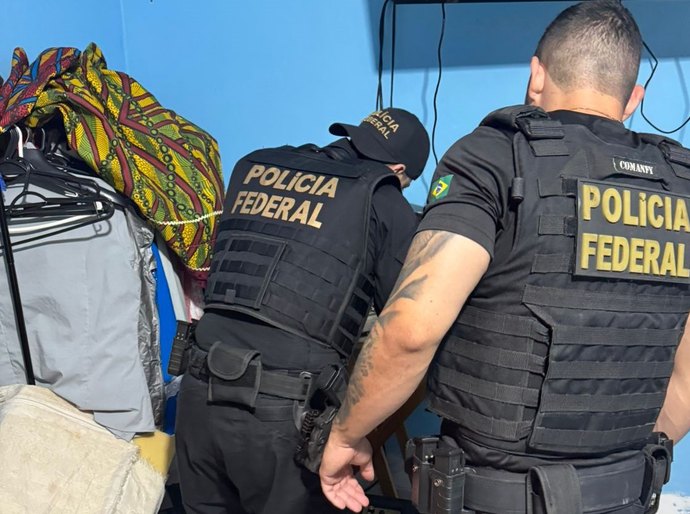 Veja Fotos: PF faz operação contra lavagem de dinheiro do tráfico de drogas em Cuiabá e Cáceres em MT