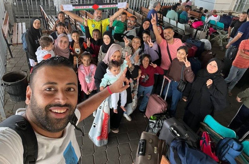 Brasileiros deixam Gaza e aguardam no Egito voo de repatriação