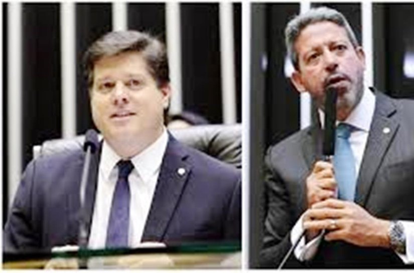 À espera de adesão do Podemos, Lira pode chegar a 269 votos; Rossi tem 236