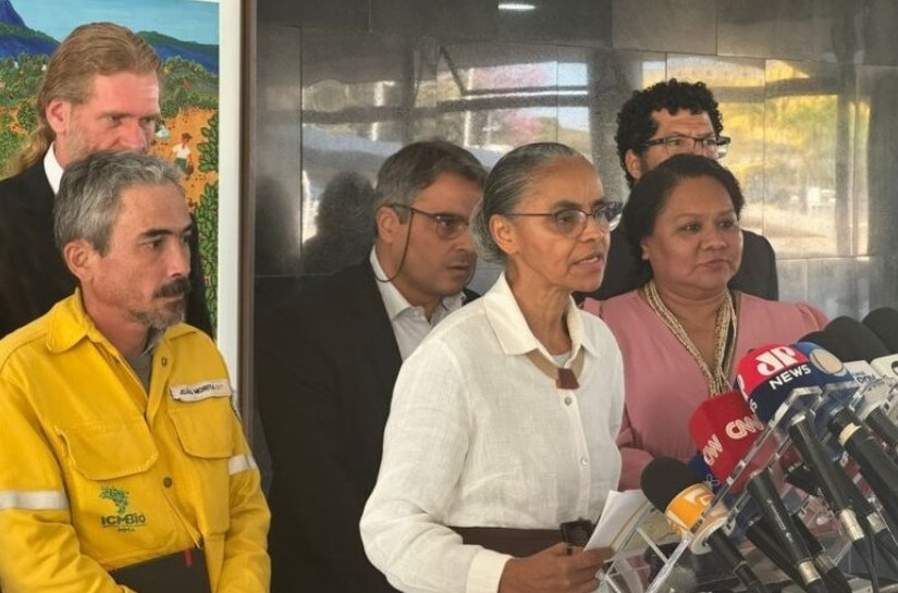 Operação no Pantanal conseguiu extinguir 55% dos focos de incêndio, diz Marina Silva