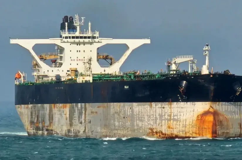 EUA dizem ter apreendido dois navios petroleiros ligados à Venezuela – um deles com bandeira russa