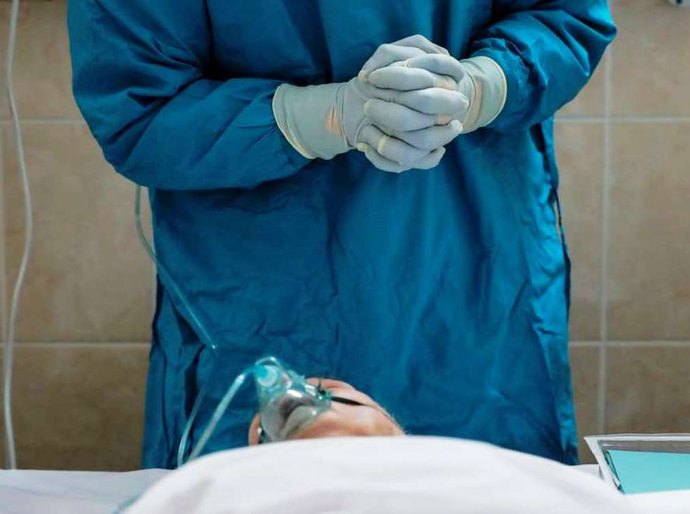 Brasil tem 15.726 novos casos de Covid-19 e mais 263 mortos pela doença em 24 h