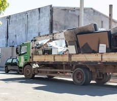 Operação Cata-treco percorre 22 bairros de Cuiabá nesta semana