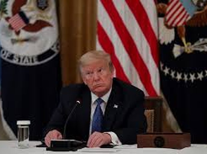 Trump cogita suspender voos do Brasil para os EUA por Covid-19