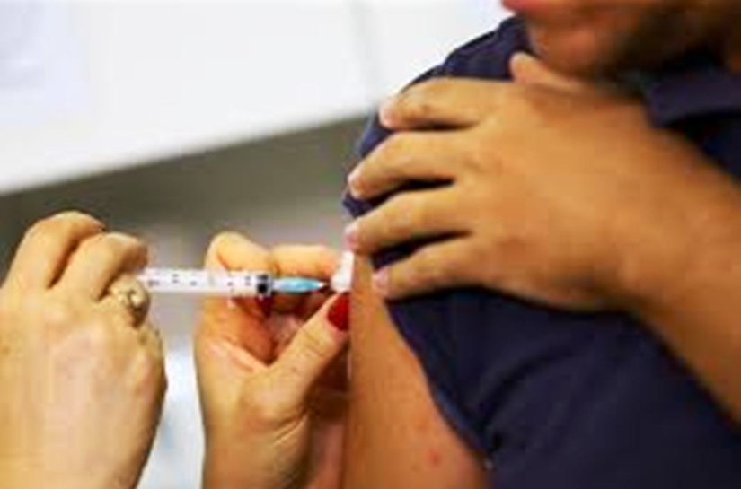 Em cenário otimista, governo avalia ‘dia D’ de vacinação em 23 de janeiro