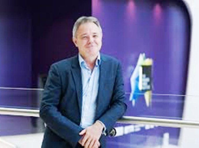 “Se vacinarmos 20% ou 30% da população de cada país poderemos voltar à normalidade”