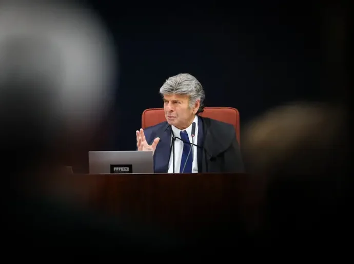 Fux vota para absolver Bolsonaro de todos os crimes; placar no STF é de 2 a 1 pela condenação