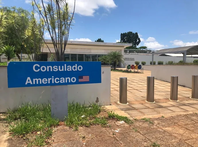 EUA suspendem atendimento na embaixada e em consulados do Brasil e alegam questão de segurança