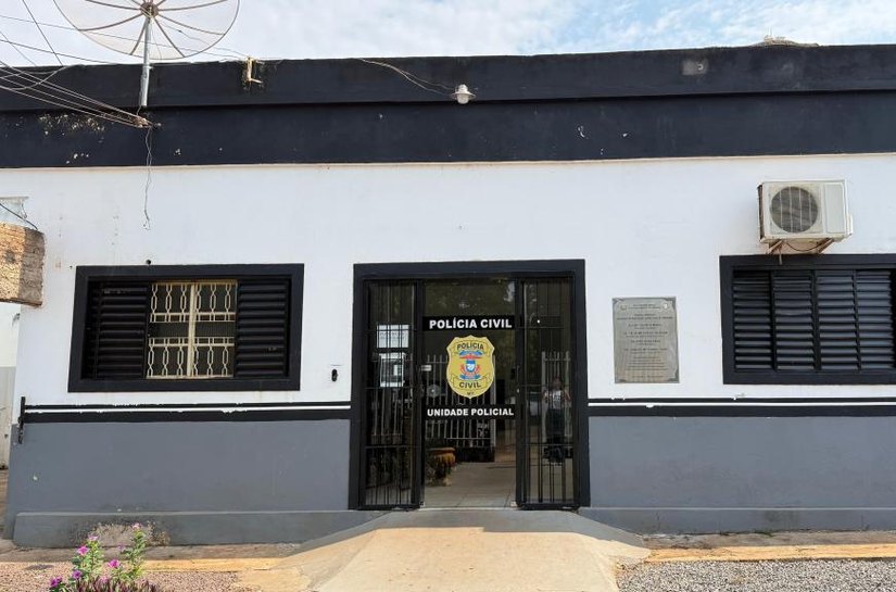 Homem é preso pela Polícia Civil ao tentar abrir conta em banco com documento falso