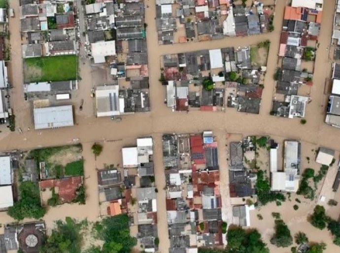 Com 27 mil moradores atingidos por alagação, prefeitura de Rio Branco decreta situação de emergência