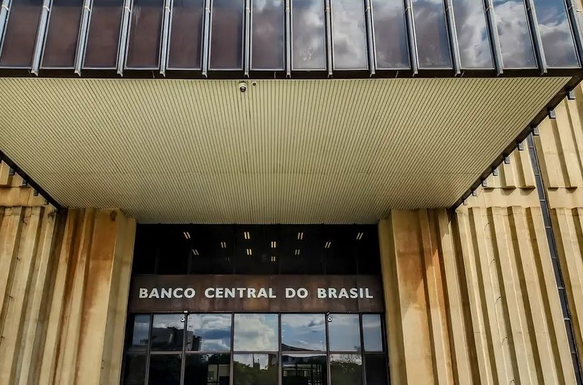 Mercado eleva previsão da inflação de 3,96% para 3,98% em 2024