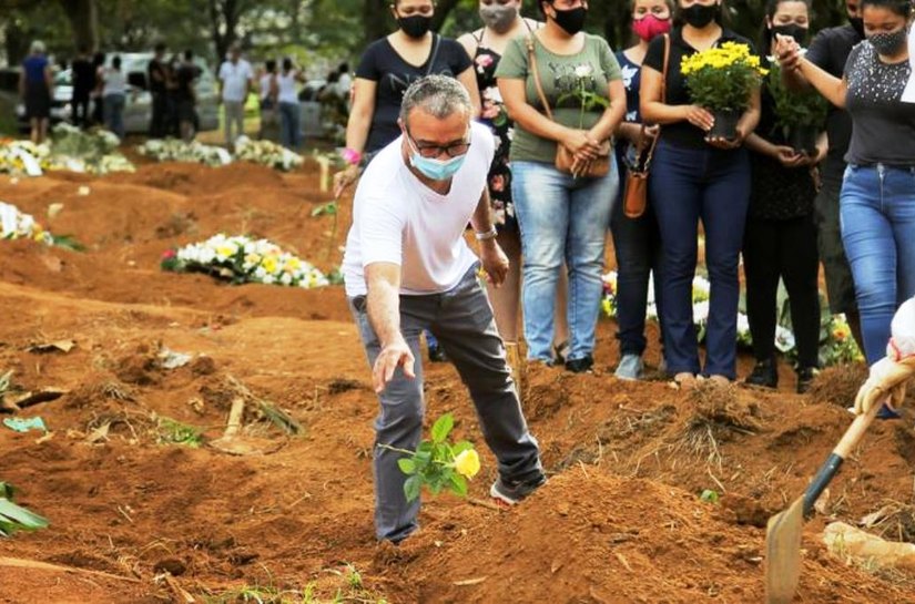 Brasil registra 95.601 novos casos de Covid-19 em 24 h, maior número desde março