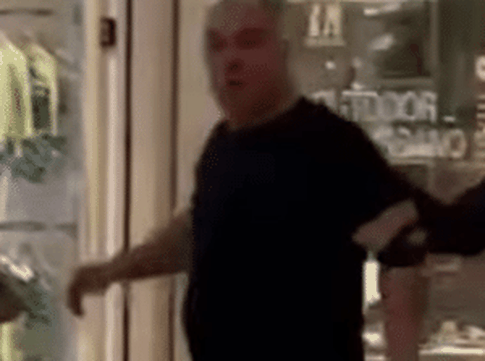 Marcos Braz, do Flamengo, marcou presença virtualmente em sessão na Câmara do Rio que aconteceu enquanto ele brigava em shopping