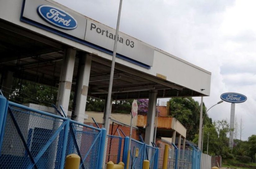 'Cortei plano de saúde e escola dos filhos': 2 anos depois, ex-metalúrgicos da Ford seguem desempregados e endividados