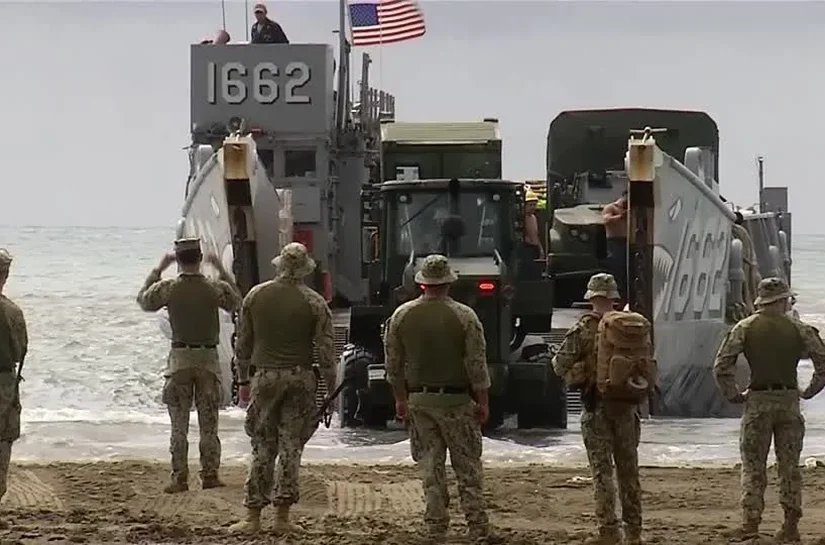 EUA ampliam presença militar no Caribe com navios, tropas e equipamentos