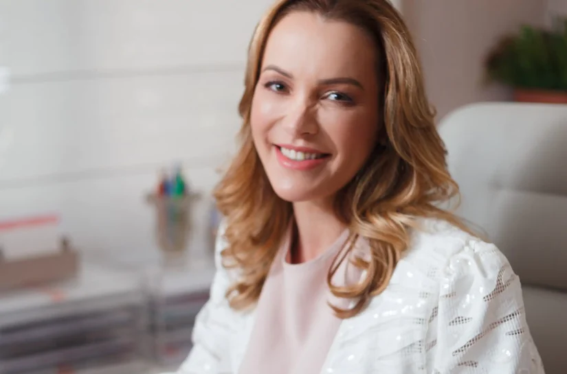 Médica ré por matar verdureiro ligada a esquema milionário de fraudes médicas; CRM aciona Polícia