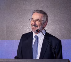 Tarifaço: ministro diz que 18% das exportações brasileiras aos EUA, que correspondem a US$ 7,4 bilhões, serão afetadas
