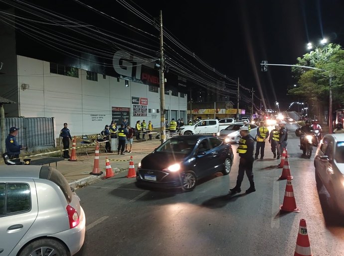 Lei Seca prende 11 condutores por embriaguez em avenida de Cuiabá