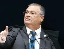 Dino nega pedido de soltura de Deolane Bezerra
