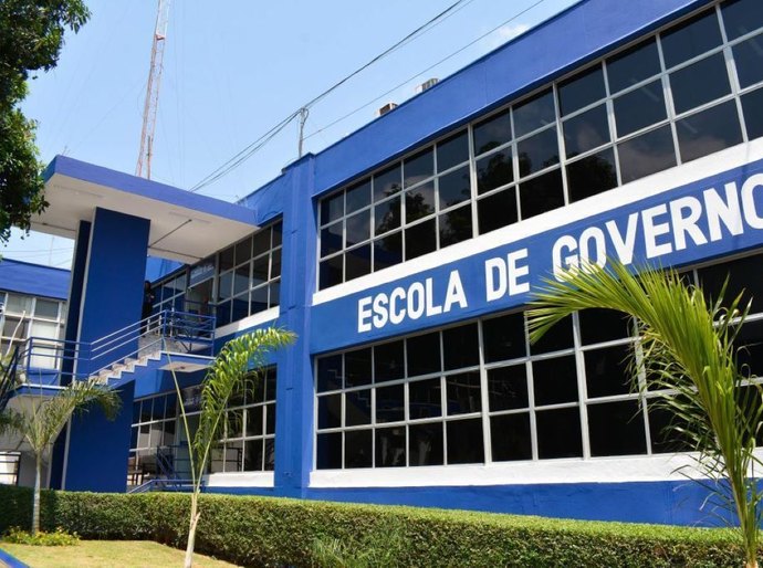 Escola de Governo oferta 300 vagas para curso online de Direito da Administração Pública