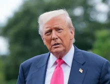 Trump diz que não vai adiar prazo para entrada em vigor das tarifas: 'Grande dia para a América'