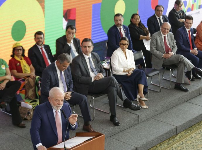 Minha Casa, Minha Vida é reparação histórica com o povo, diz Lula
