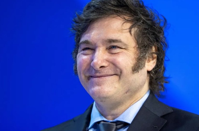 Milei cita mercados livres como solução para a pobreza e critica socialismo em Davos