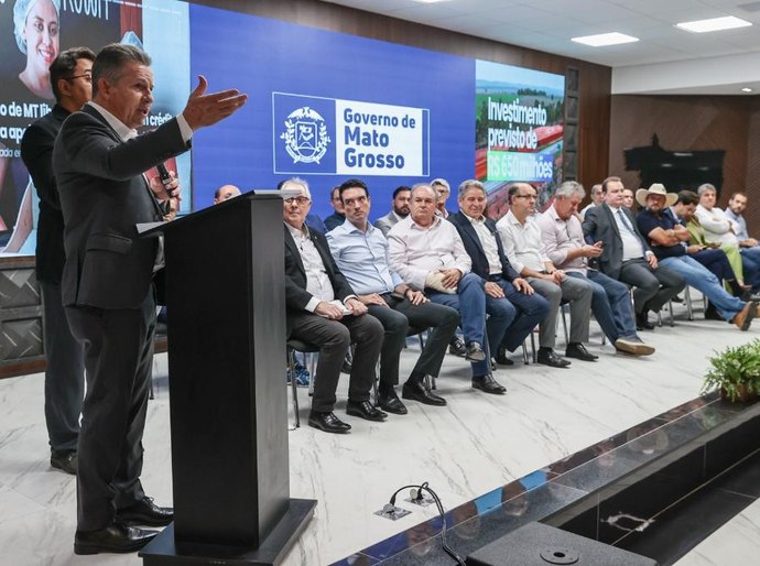 Mendes critica desrespeito às leis brasileiras e aos produtores e define medidas contra moratória da soja e carne