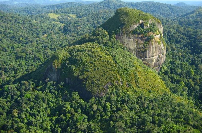 Helicóptero desaparece com 3 ocupantes após decolar de terra indígena na Amazônia