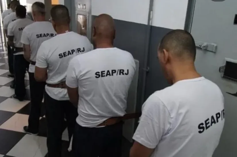 Ministério critica divulgação de transferência de presos; Castro rebate