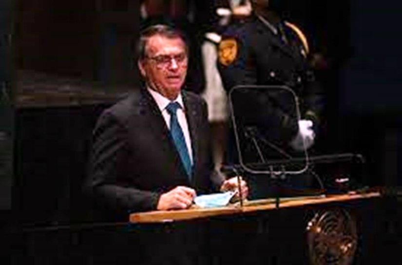 Bolsonaro repete discurso para base na ONU com autoelogio para políticas que devastam a Amazônia