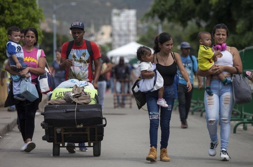 Governo cria rede para promover integração de migrantes no país