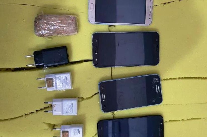 Polícia Penal encontra drogas e celulares são encontrados dentro de colchões na Mata Grande